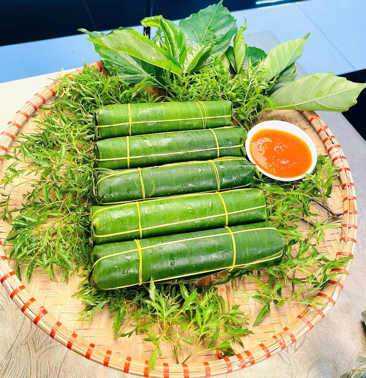 Sản phẩm Ocop Nem chua Hương Rừng